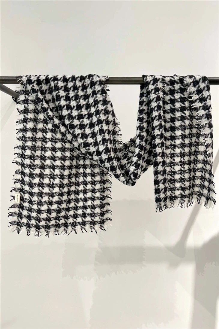 Formal Shawl