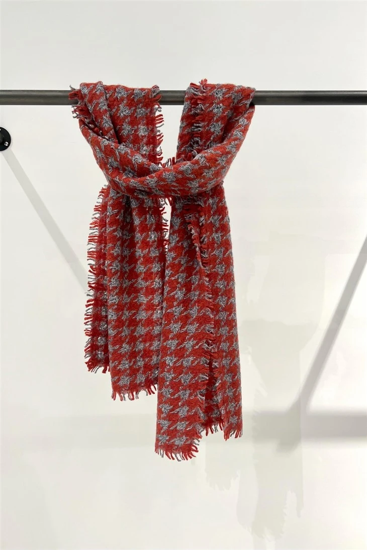 Formal Shawl